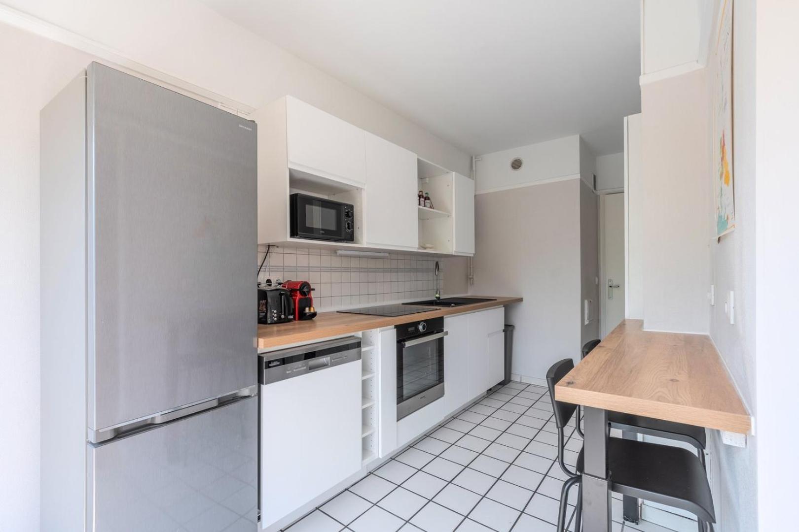 Spacious 3 Bedroom Apartment & Private Parking! Lambersart Exteriör bild