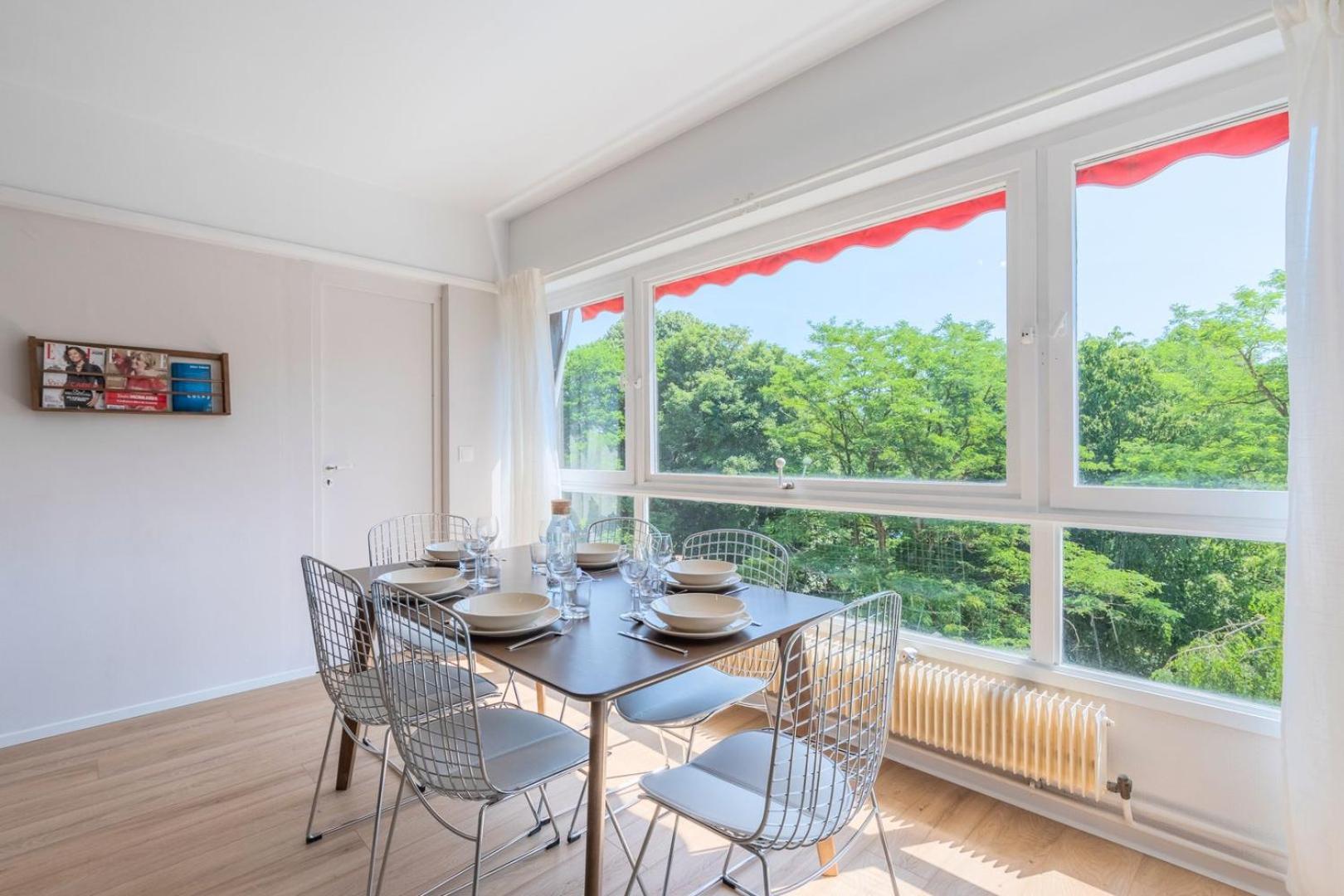 Spacious 3 Bedroom Apartment & Private Parking! Lambersart Exteriör bild